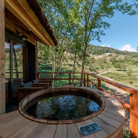Cabanyes Entre Valls Càmping La Vall de Bianya